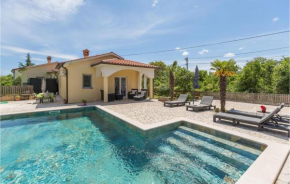Awesome Home In Vrecari